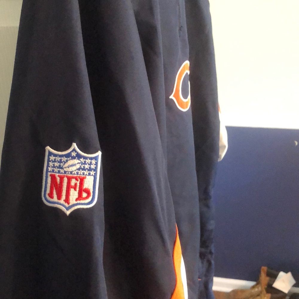 Chicago Bears Reebok Windbreaker Jacket - Picture 4 of 4